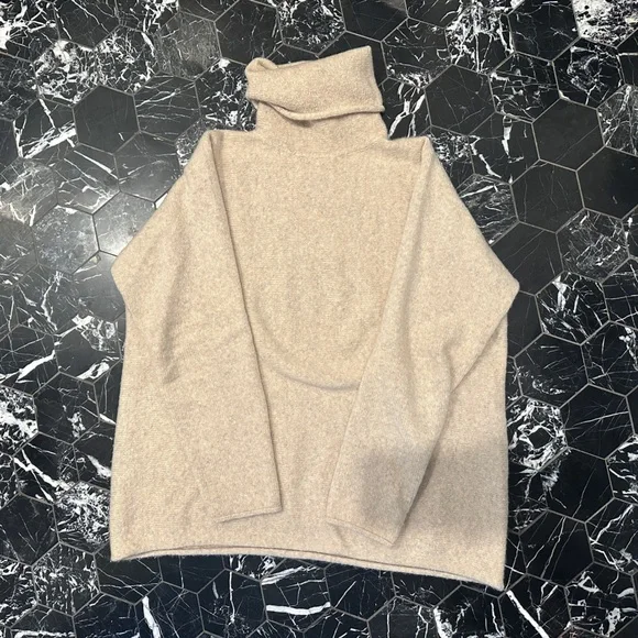 Lauren Manoogian Ecru Alpaca Turtleneck Sweater - Picture 5 of 9